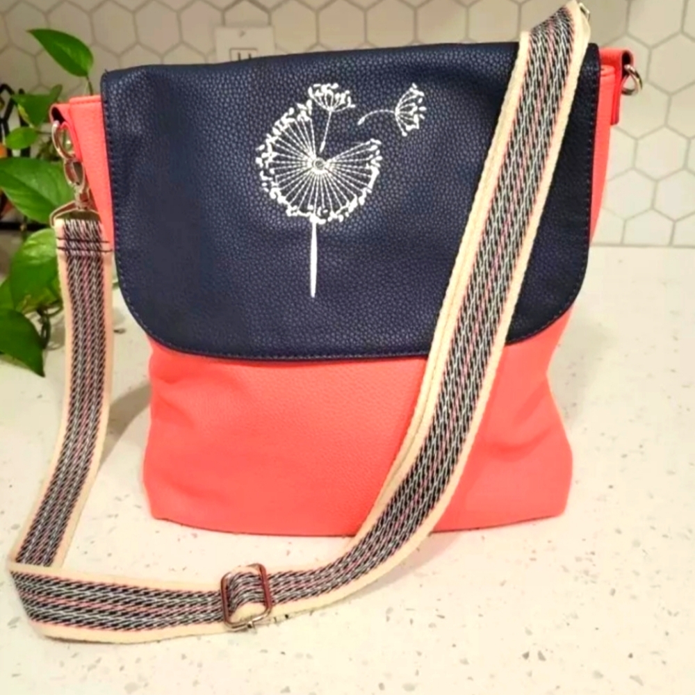 Thirty-one Navy Faux Leather Crossbody Canvas Strap With blue Attachment